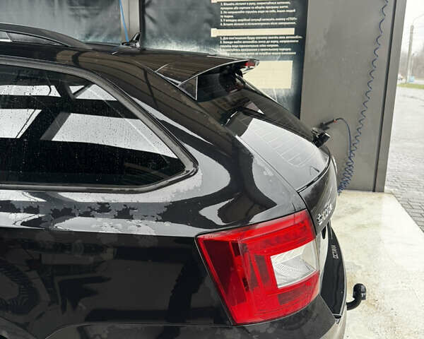 Черный Шкода Октавия, объемом двигателя 1.6 л и пробегом 305 тыс. км за 9850 $, фото 5 на Automoto.ua