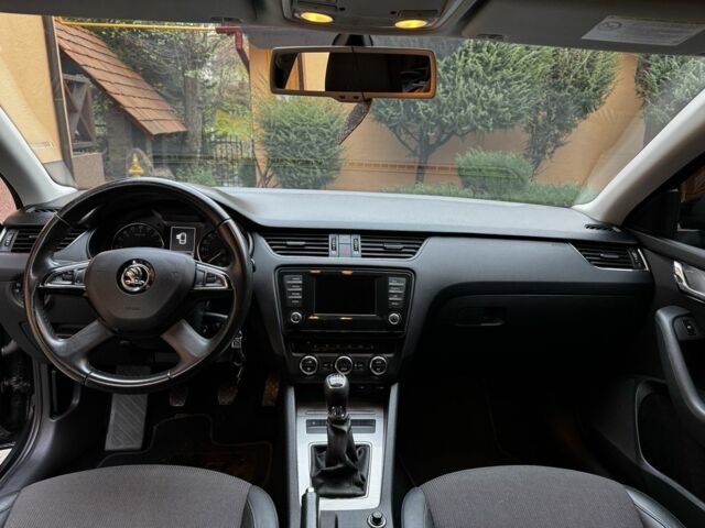 Черный Шкода Октавия, объемом двигателя 1.97 л и пробегом 260 тыс. км за 10950 $, фото 9 на Automoto.ua