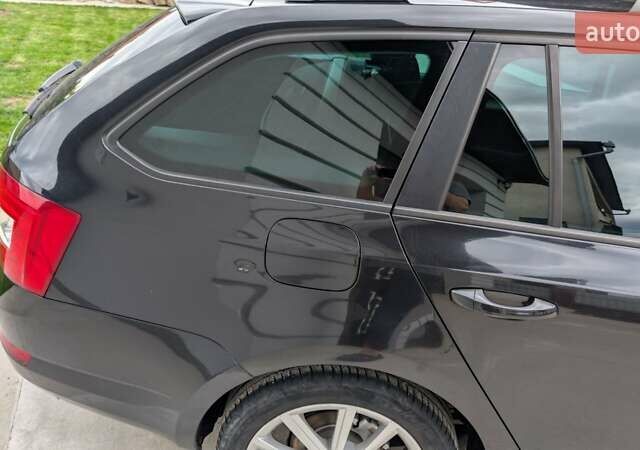 Черный Шкода Октавия, объемом двигателя 1.6 л и пробегом 280 тыс. км за 9500 $, фото 5 на Automoto.ua
