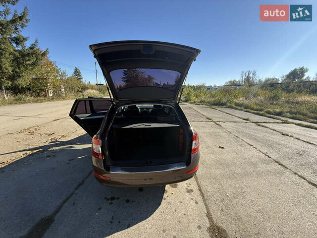Шкода Октавія 2014 у Надворной на Automoto.ua Чорний Шкода Октавія, об'ємом двигуна 1.98 л та пробігом 290 тис. км за 10600 $, фото 10 на Automoto.ua