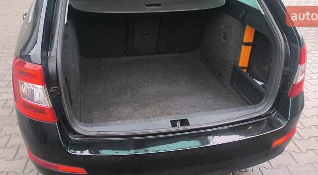 Черный Шкода Октавия, объемом двигателя 1.6 л и пробегом 287 тыс. км за 9500 $, фото 15 на Automoto.ua