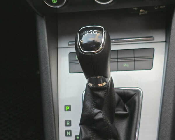 Чорний Шкода Октавія, об'ємом двигуна 1.97 л та пробігом 293 тис. км за 12900 $, фото 41 на Automoto.ua