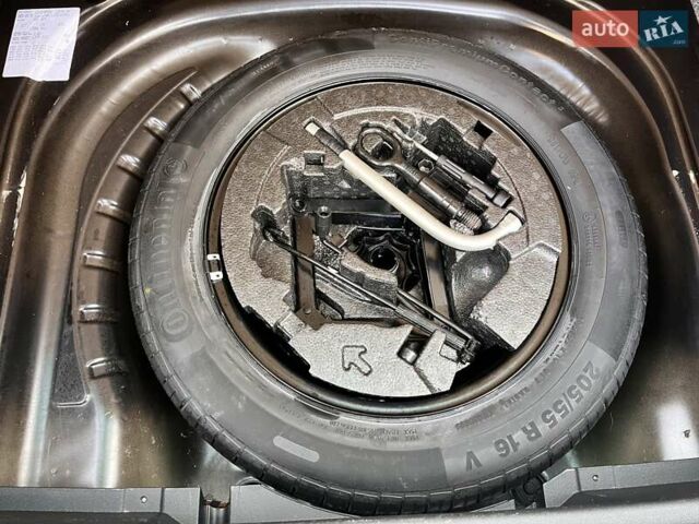 Черный Шкода Октавия, объемом двигателя 1.8 л и пробегом 247 тыс. км за 12845 $, фото 27 на Automoto.ua