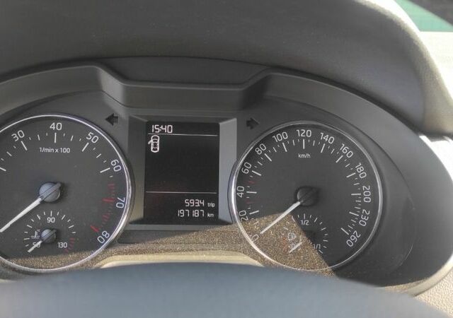 Чорний Шкода Октавія, об'ємом двигуна 1.4 л та пробігом 198 тис. км за 9500 $, фото 5 на Automoto.ua