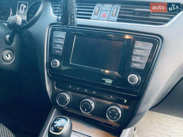 Чорний Шкода Октавія, об'ємом двигуна 1.6 л та пробігом 319 тис. км за 9700 $, фото 31 на Automoto.ua