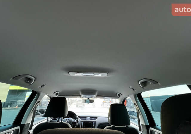 Чорний Шкода Октавія, об'ємом двигуна 1.6 л та пробігом 157 тис. км за 9999 $, фото 42 на Automoto.ua