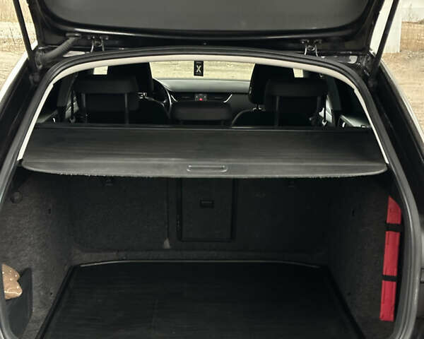 Чорний Шкода Октавія, об'ємом двигуна 1.6 л та пробігом 229 тис. км за 11399 $, фото 20 на Automoto.ua