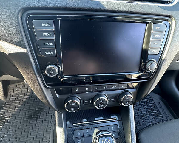 Черный Шкода Октавия, объемом двигателя 1.97 л и пробегом 284 тыс. км за 15200 $, фото 23 на Automoto.ua