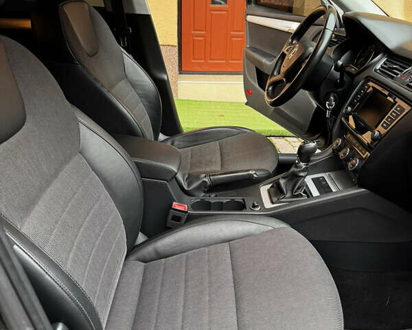 Черный Шкода Октавия, объемом двигателя 1.98 л и пробегом 260 тыс. км за 10950 $, фото 10 на Automoto.ua