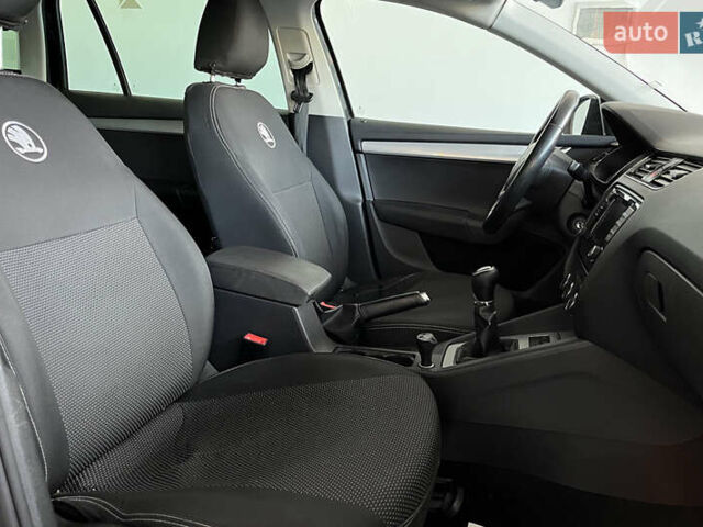 Чорний Шкода Октавія, об'ємом двигуна 1.6 л та пробігом 288 тис. км за 10500 $, фото 18 на Automoto.ua