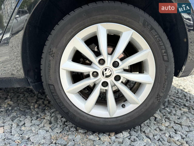 Шкода Октавия 2014 в Бердичеве на Automoto.ua Черный Шкода Октавия, объемом двигателя 1.97 л и пробегом 291 тыс. км за 10800 $, фото 22 на Automoto.ua