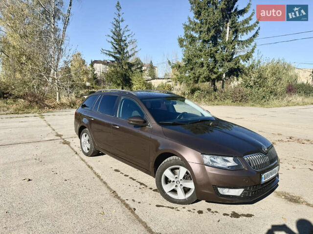Шкода Октавія 2014 у Надворной на Automoto.ua Чорний Шкода Октавія, об'ємом двигуна 1.98 л та пробігом 290 тис. км за 10600 $, фото 3 на Automoto.ua