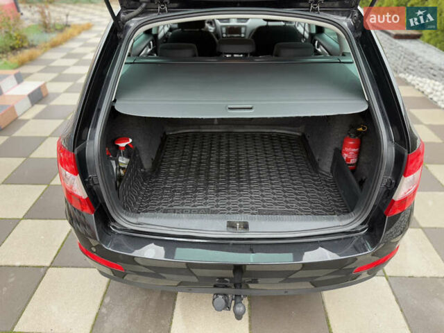 Черный Шкода Октавия, объемом двигателя 1.6 л и пробегом 232 тыс. км за 9900 $, фото 19 на Automoto.ua