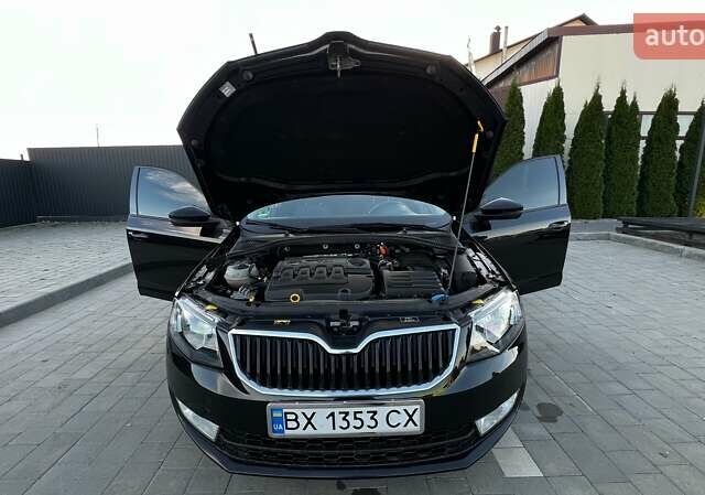 Чорний Шкода Октавія, об'ємом двигуна 1.6 л та пробігом 157 тис. км за 9999 $, фото 66 на Automoto.ua