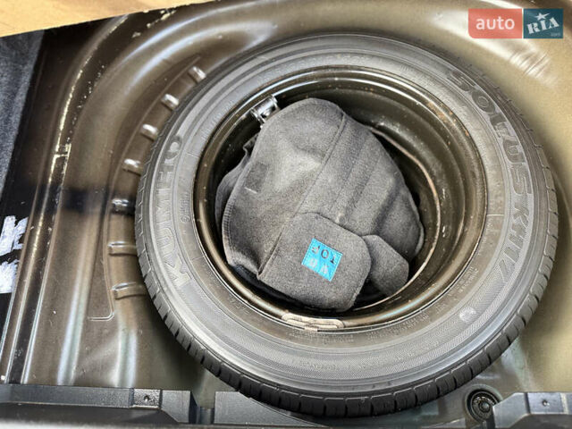 Черный Шкода Октавия, объемом двигателя 1.6 л и пробегом 218 тыс. км за 11950 $, фото 31 на Automoto.ua