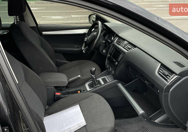 Чорний Шкода Октавія, об'ємом двигуна 1.6 л та пробігом 284 тис. км за 11750 $, фото 32 на Automoto.ua