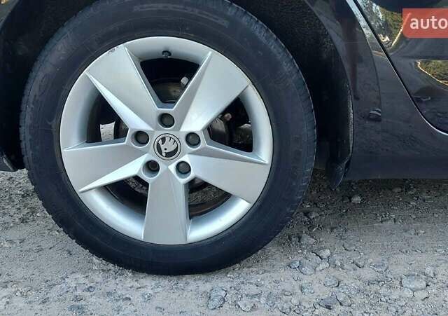 Черный Шкода Октавия, объемом двигателя 1.6 л и пробегом 210 тыс. км за 10500 $, фото 12 на Automoto.ua