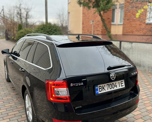 Черный Шкода Октавия, объемом двигателя 2 л и пробегом 312 тыс. км за 13500 $, фото 10 на Automoto.ua