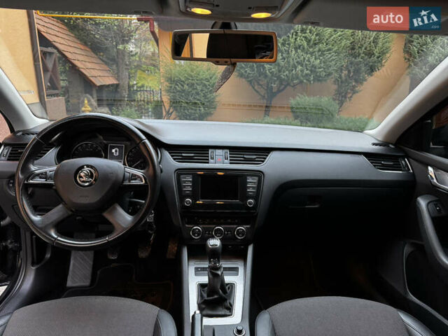 Черный Шкода Октавия, объемом двигателя 1.98 л и пробегом 260 тыс. км за 10950 $, фото 13 на Automoto.ua