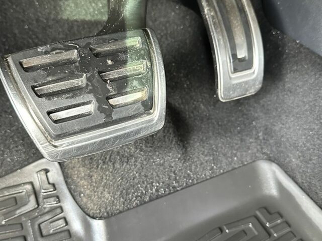 Чорний Шкода Октавія, об'ємом двигуна 2 л та пробігом 279 тис. км за 13900 $, фото 8 на Automoto.ua
