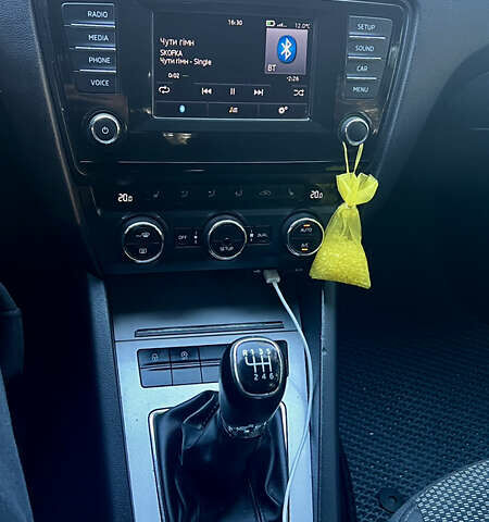 Чорний Шкода Октавія, об'ємом двигуна 1.97 л та пробігом 233 тис. км за 11700 $, фото 12 на Automoto.ua