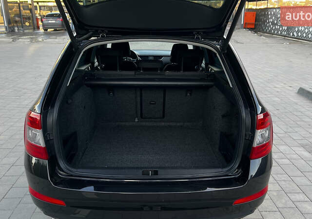 Чорний Шкода Октавія, об'ємом двигуна 1.6 л та пробігом 157 тис. км за 9999 $, фото 36 на Automoto.ua