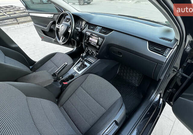 Чорний Шкода Октавія, об'ємом двигуна 1.6 л та пробігом 157 тис. км за 9999 $, фото 58 на Automoto.ua