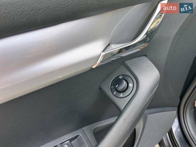 Черный Шкода Октавия, объемом двигателя 1.8 л и пробегом 247 тыс. км за 12845 $, фото 14 на Automoto.ua