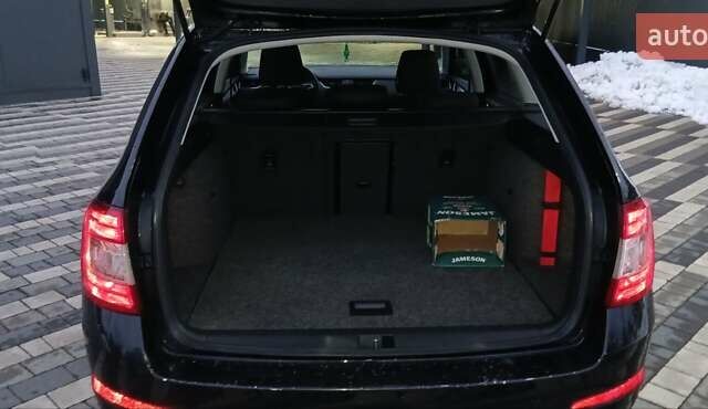 Черный Шкода Октавия, объемом двигателя 1.8 л и пробегом 260 тыс. км за 11000 $, фото 8 на Automoto.ua