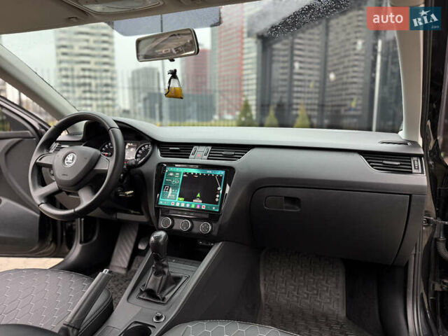 Чорний Шкода Октавія, об'ємом двигуна 1.6 л та пробігом 260 тис. км за 9500 $, фото 18 на Automoto.ua