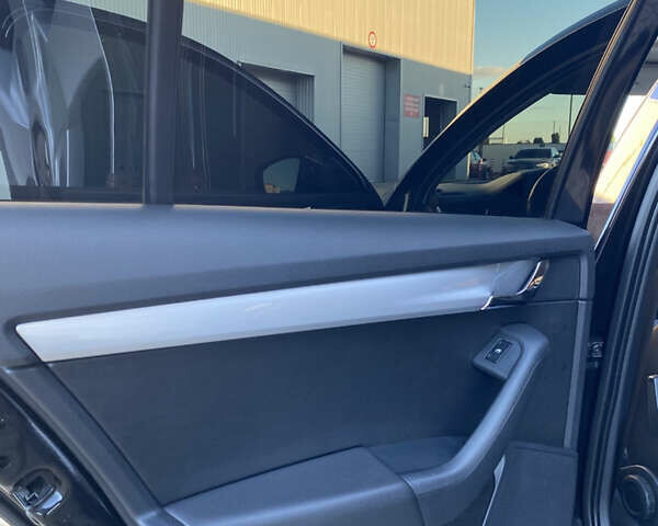 Черный Шкода Октавия, объемом двигателя 1.97 л и пробегом 297 тыс. км за 12700 $, фото 22 на Automoto.ua