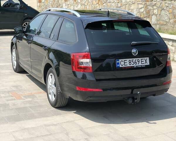 Черный Шкода Октавия, объемом двигателя 1.6 л и пробегом 225 тыс. км за 12000 $, фото 1 на Automoto.ua