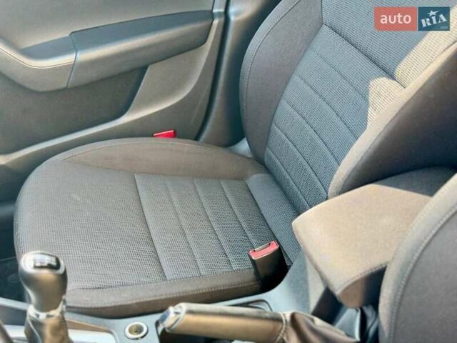 Чорний Шкода Октавія, об'ємом двигуна 2 л та пробігом 215 тис. км за 11300 $, фото 34 на Automoto.ua