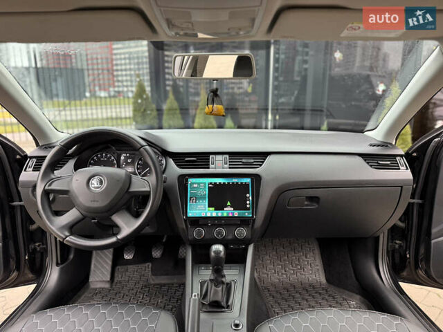 Чорний Шкода Октавія, об'ємом двигуна 1.6 л та пробігом 260 тис. км за 9500 $, фото 21 на Automoto.ua