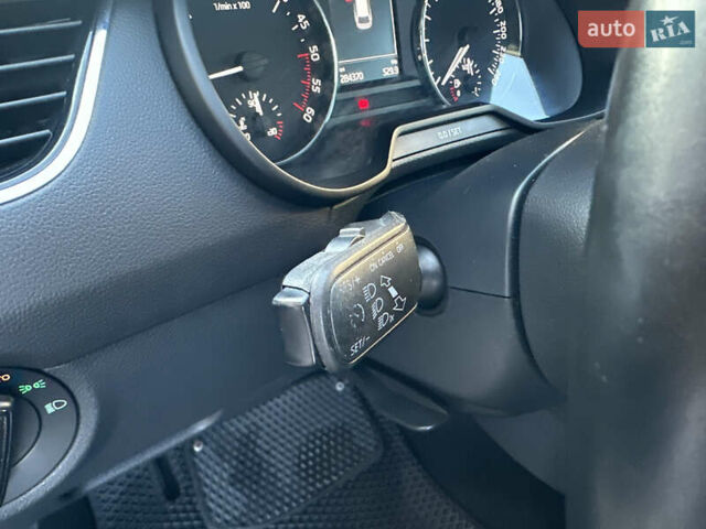 Черный Шкода Октавия, объемом двигателя 1.6 л и пробегом 284 тыс. км за 10500 $, фото 48 на Automoto.ua