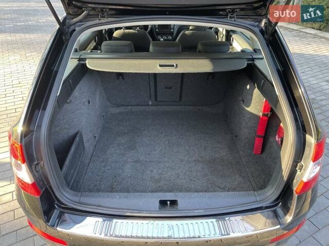 Черный Шкода Октавия, объемом двигателя 1.97 л и пробегом 252 тыс. км за 10700 $, фото 24 на Automoto.ua