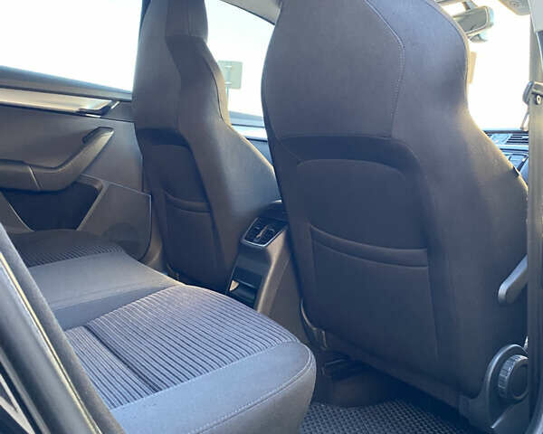 Черный Шкода Октавия, объемом двигателя 2 л и пробегом 294 тыс. км за 12900 $, фото 28 на Automoto.ua