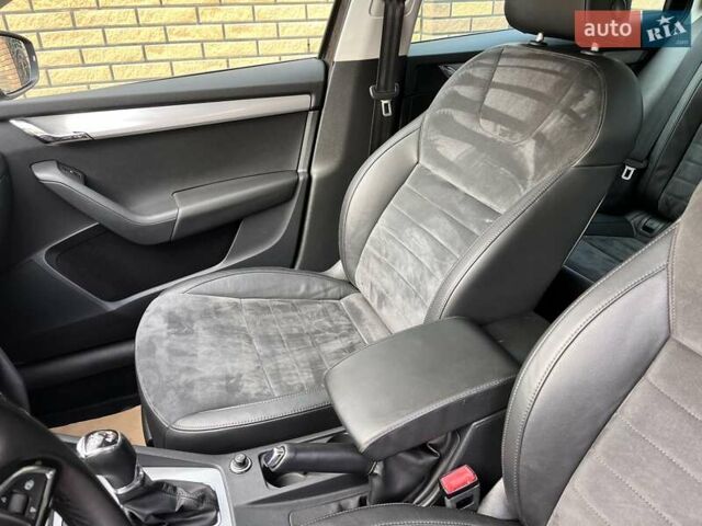 Черный Шкода Октавия, объемом двигателя 1.8 л и пробегом 247 тыс. км за 12845 $, фото 20 на Automoto.ua