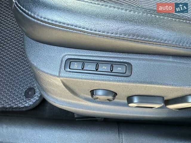 Черный Шкода Октавия, объемом двигателя 1.6 л и пробегом 209 тыс. км за 11500 $, фото 7 на Automoto.ua