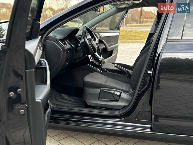 Черный Шкода Октавия, объемом двигателя 1.97 л и пробегом 249 тыс. км за 9999 $, фото 54 на Automoto.ua