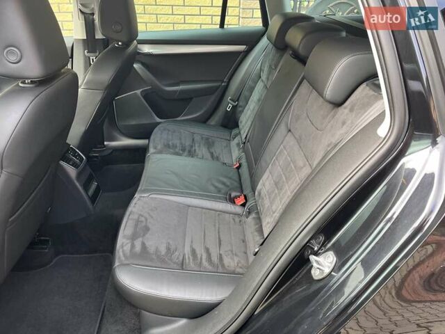 Черный Шкода Октавия, объемом двигателя 1.8 л и пробегом 247 тыс. км за 12845 $, фото 23 на Automoto.ua