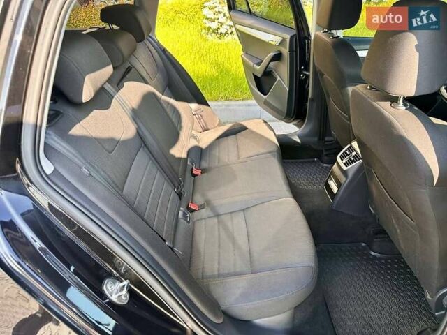 Чорний Шкода Октавія, об'ємом двигуна 2 л та пробігом 215 тис. км за 11300 $, фото 50 на Automoto.ua