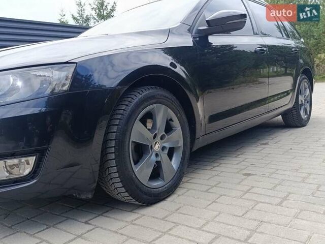 Черный Шкода Октавия, объемом двигателя 1.97 л и пробегом 217 тыс. км за 12500 $, фото 3 на Automoto.ua