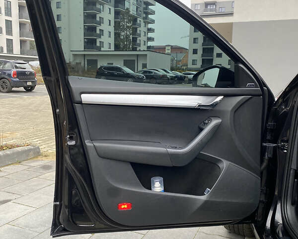 Черный Шкода Октавия, объемом двигателя 1.97 л и пробегом 310 тыс. км за 14500 $, фото 33 на Automoto.ua