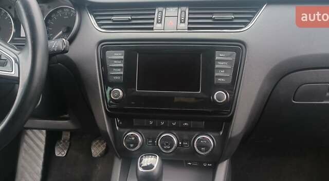 Черный Шкода Октавия, объемом двигателя 1.6 л и пробегом 289 тыс. км за 9650 $, фото 28 на Automoto.ua