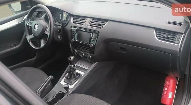 Черный Шкода Октавия, объемом двигателя 1.6 л и пробегом 289 тыс. км за 9650 $, фото 27 на Automoto.ua