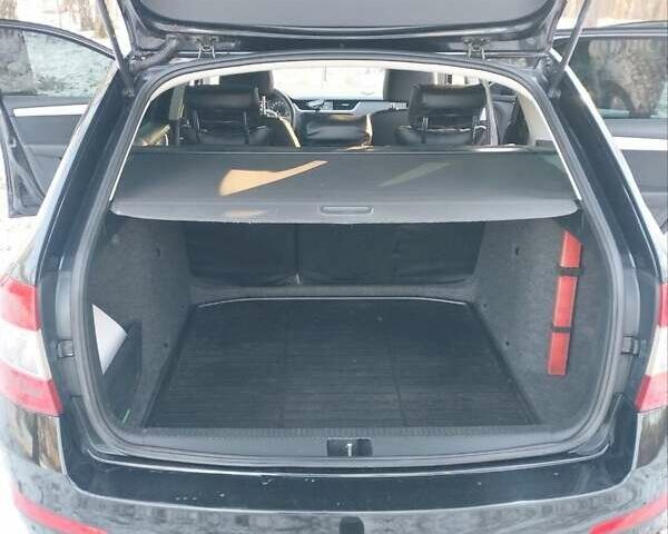 Чорний Шкода Октавія, об'ємом двигуна 1.6 л та пробігом 305 тис. км за 10500 $, фото 15 на Automoto.ua