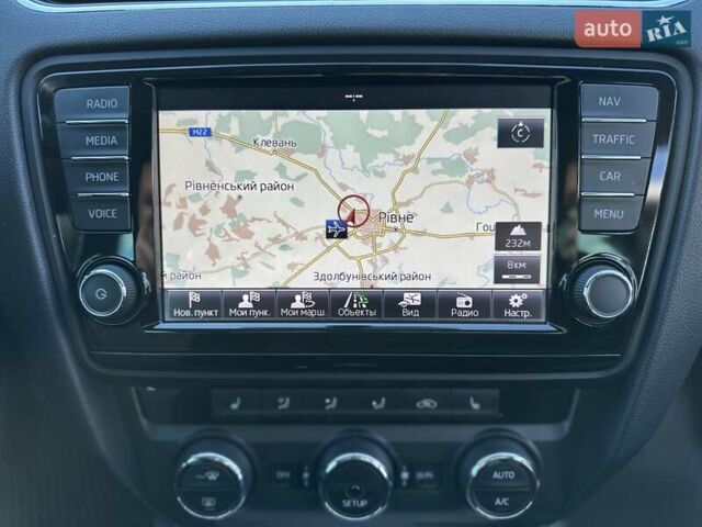 Черный Шкода Октавия, объемом двигателя 1.6 л и пробегом 209 тыс. км за 11500 $, фото 14 на Automoto.ua