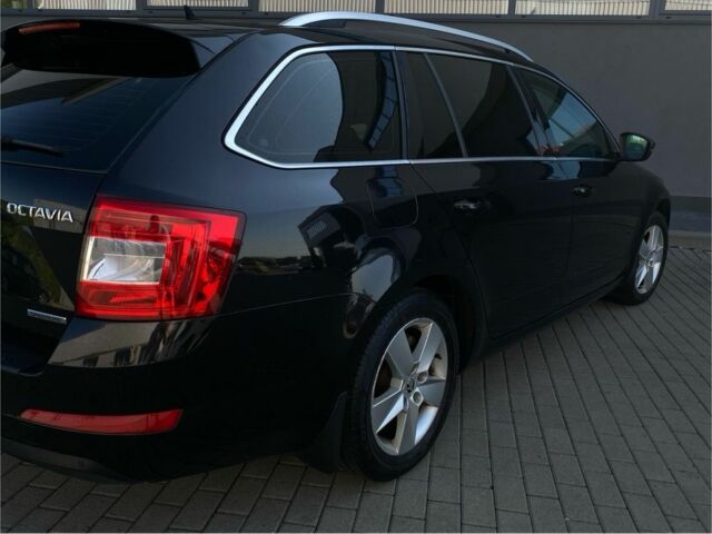 Черный Шкода Октавия, объемом двигателя 1.6 л и пробегом 328 тыс. км за 10700 $, фото 3 на Automoto.ua