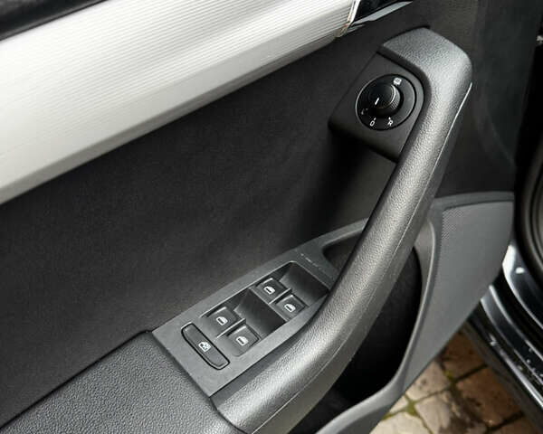 Черный Шкода Октавия, объемом двигателя 1.98 л и пробегом 260 тыс. км за 10950 $, фото 15 на Automoto.ua